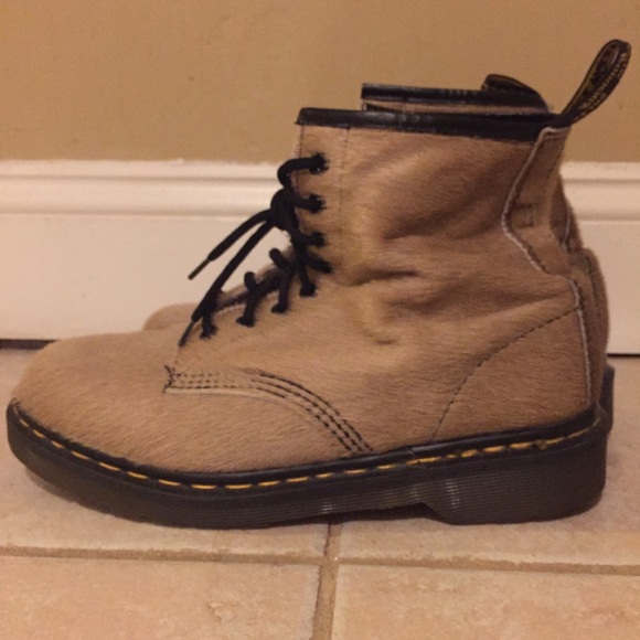 dr martens hide
